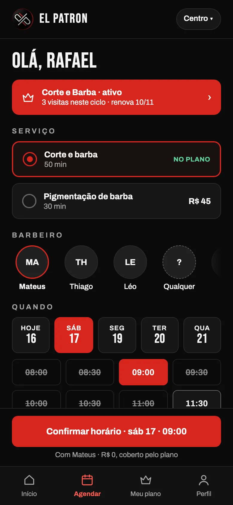 App do cliente na tela de agendar, com barbeiros e horários livres
